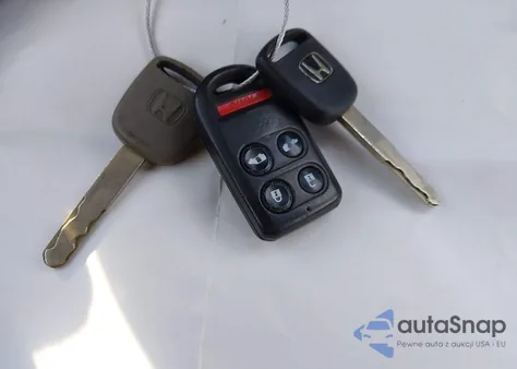 2005 Honda Odyssey Ex-L from USA, damaged, VIN 5FNRL38635B423625